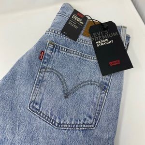 Levi's Premium Wedgie Fit Straight Jeans 29x26 NWT